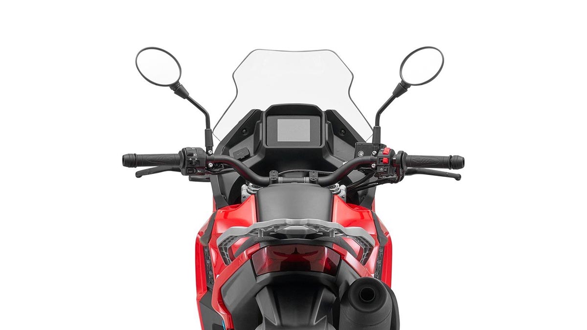 trail A2 arrière selle 830 mm roue 18 pouces QJ Motor SRT 300DX