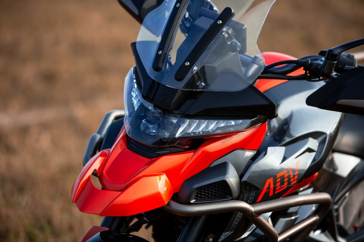 scooter adventure Zontes 368G 368 cm3 38,7 ch 5 999 € alternative Honda X-ADV