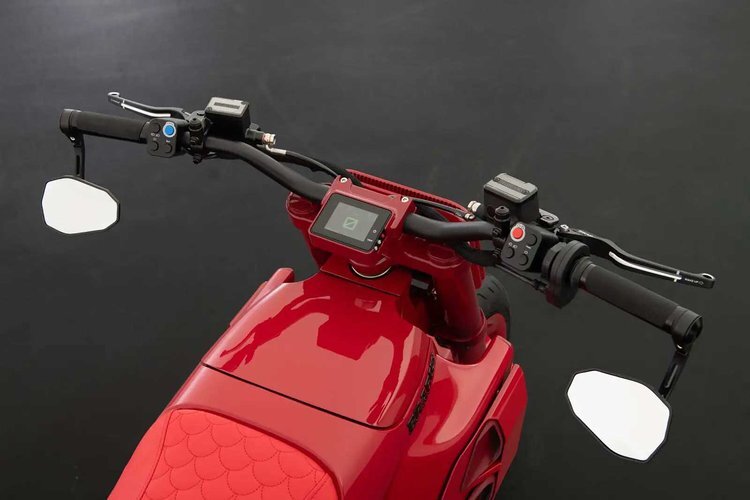 moto électrique tableau de bord interface conduite modes Brabus DAB