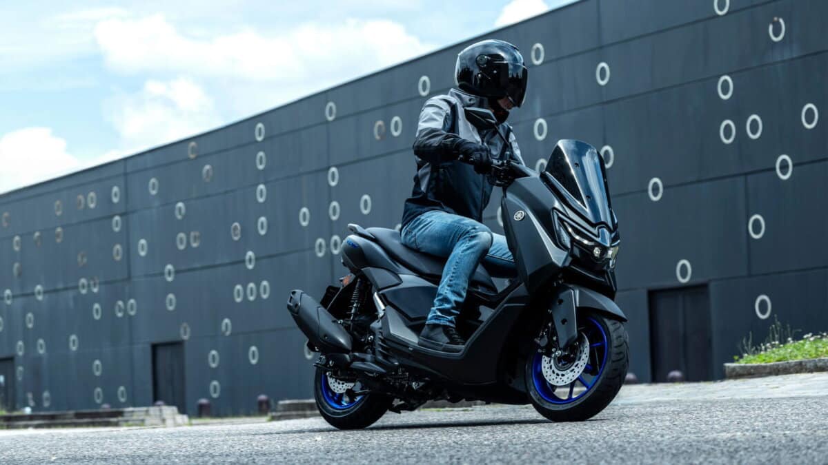 phare LED double Yamaha NMAX design japonais