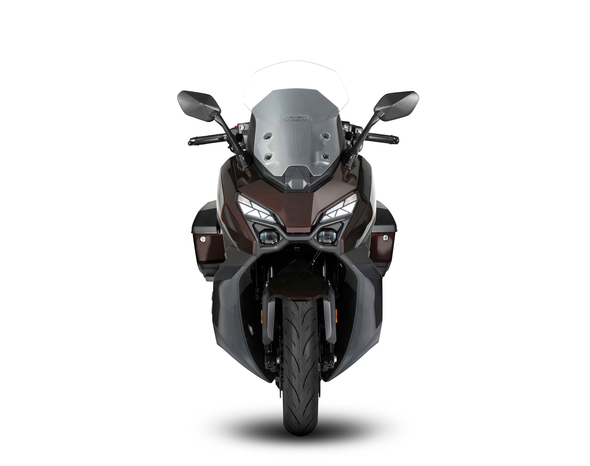 Ce maxi-scooter SYM façon baroudeur arrive en 2026 avec un coffre XXL pour voyager chargé